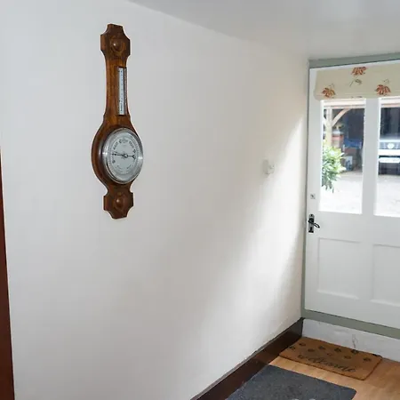 Character 2 Double Bedroom Cottage In Shaftesbury Exterior photo