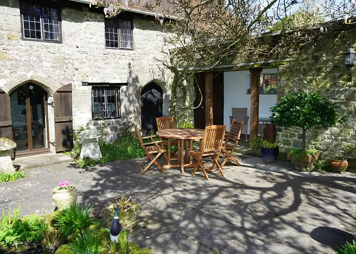 Character 2 Double Bedroom Cottage In Shaftesbury