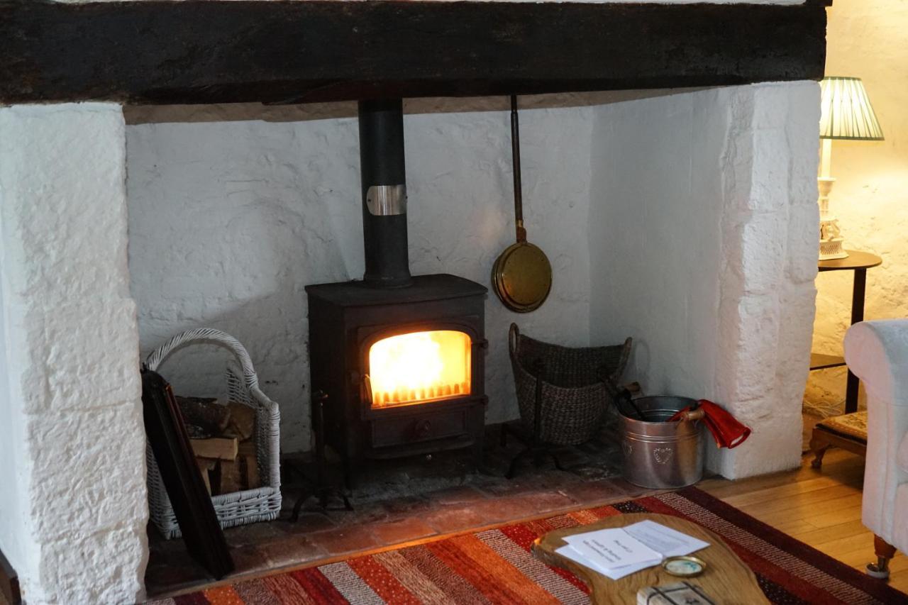 Character 2 Double Bedroom In *