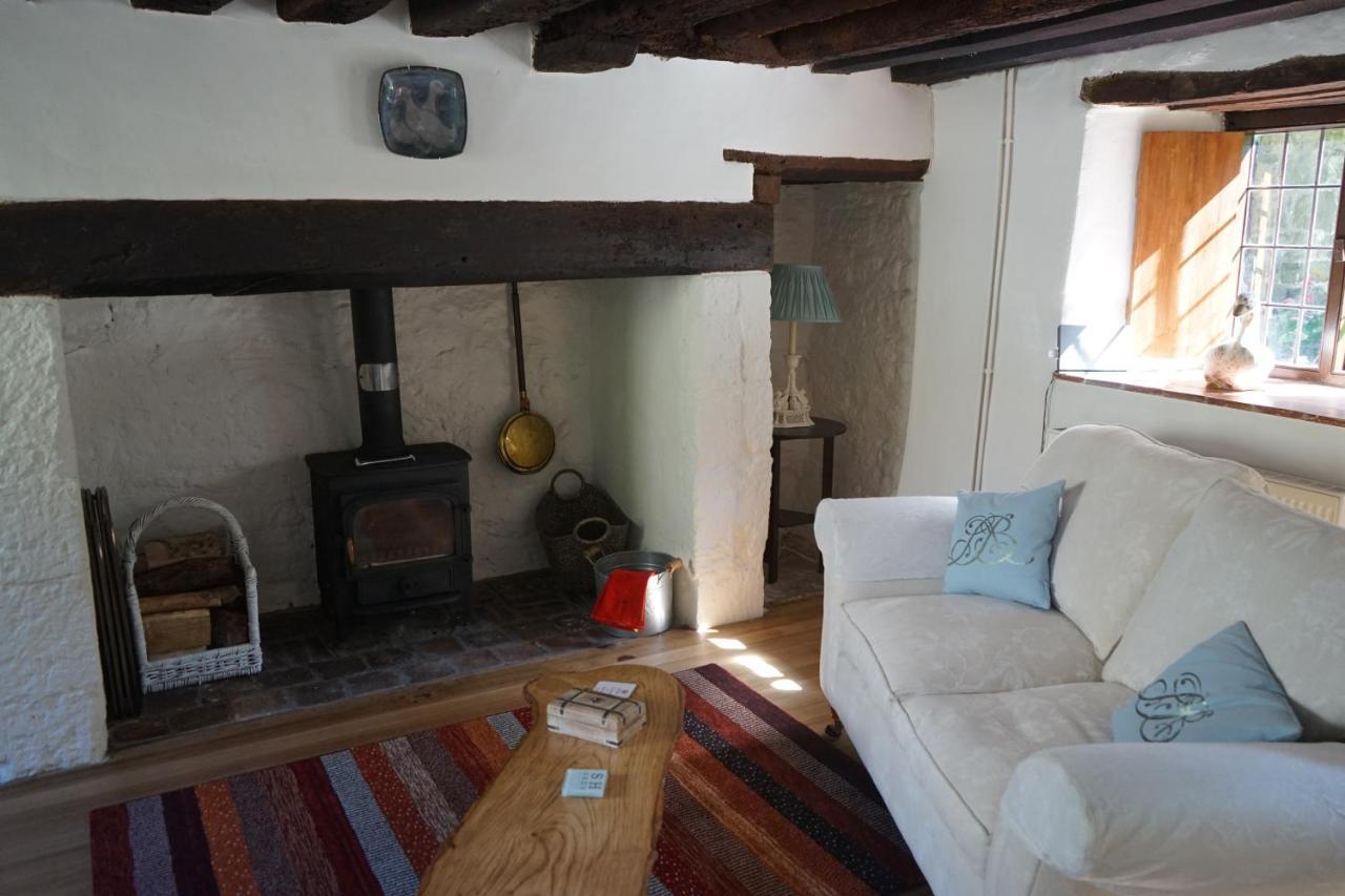 Character 2 Double Bedroom In * Shaftesbury