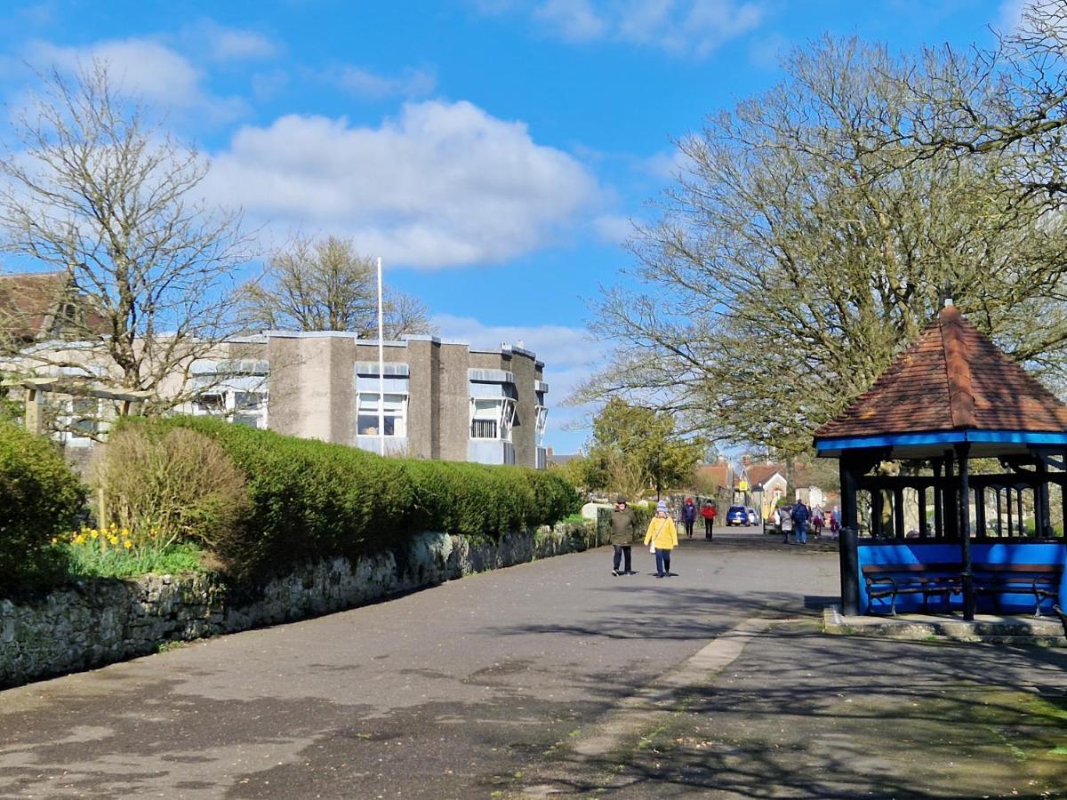 Character 2 Double Bedroom In * Shaftesbury
